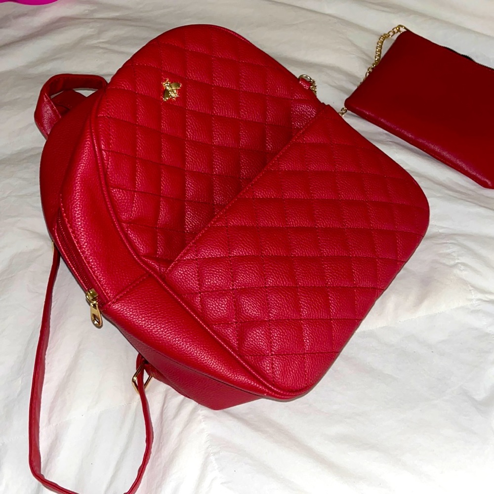 Red mini backpack 🎒includes pouch, gold accents ✨